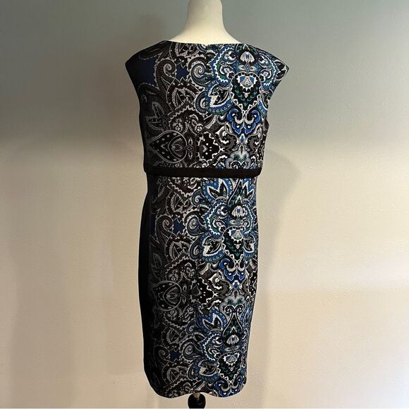Sleeveless scoop neck paisley print knee length dress - Picture 7 of 13